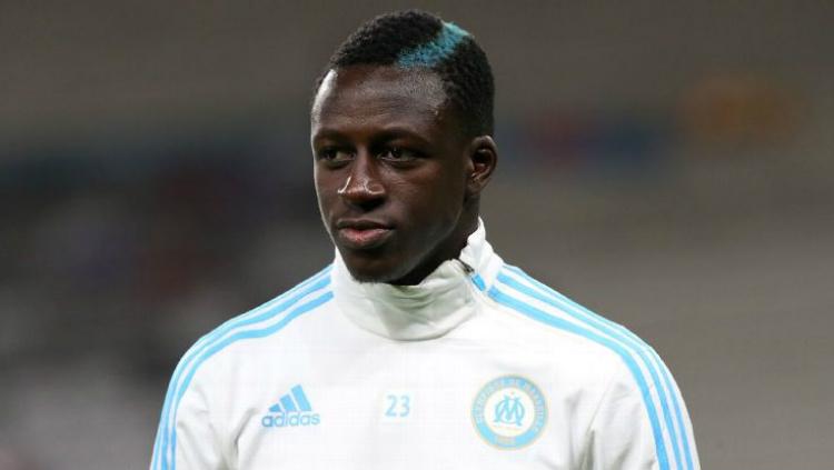 Jelang Sidang Kasus Tuduhan Pemerkosaan, Benjamin Mendy Tetap Santuy Asyik Ngopi