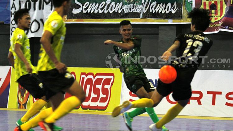 Vamos (Hijau) sukses menaklukkan COSMO (Kuning) dengan skor 5-2. - INDOSPORT