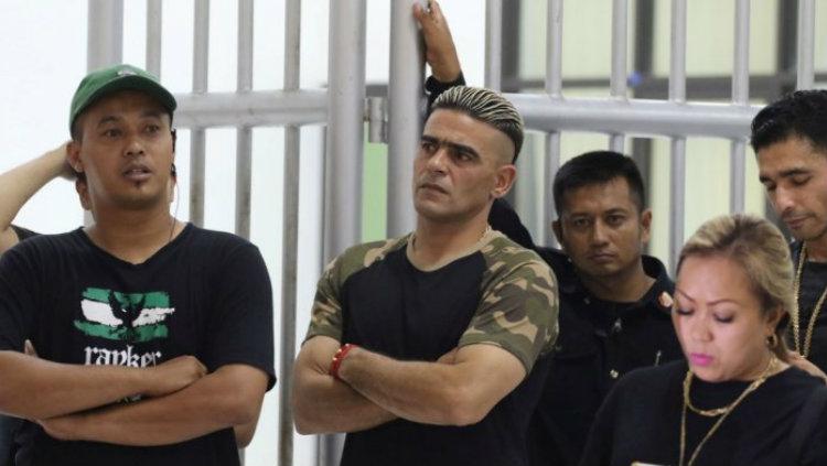 Cristian Gonzales bersama sang istri, Eva, di Yogyakarta.