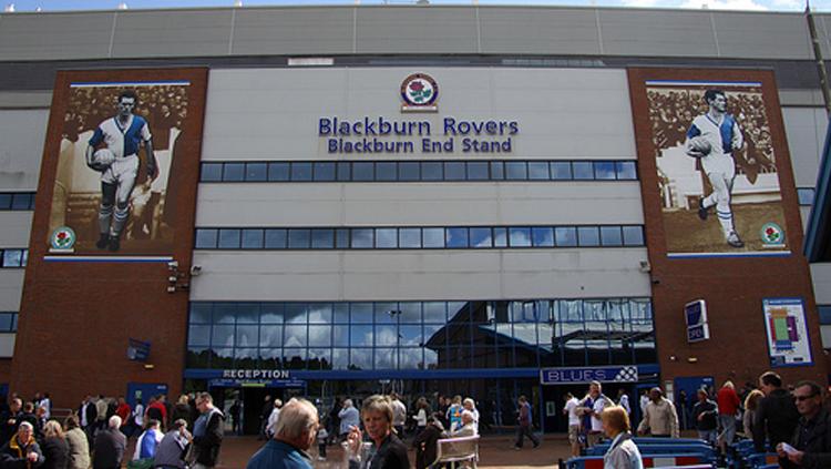 Ewood Park, markas Blackburn Rovers.