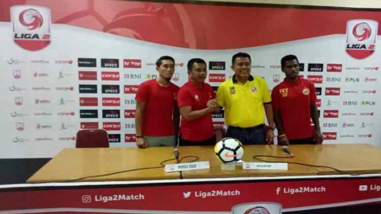 Kedua kesebelasan tengah konferensi pers. - INDOSPORT