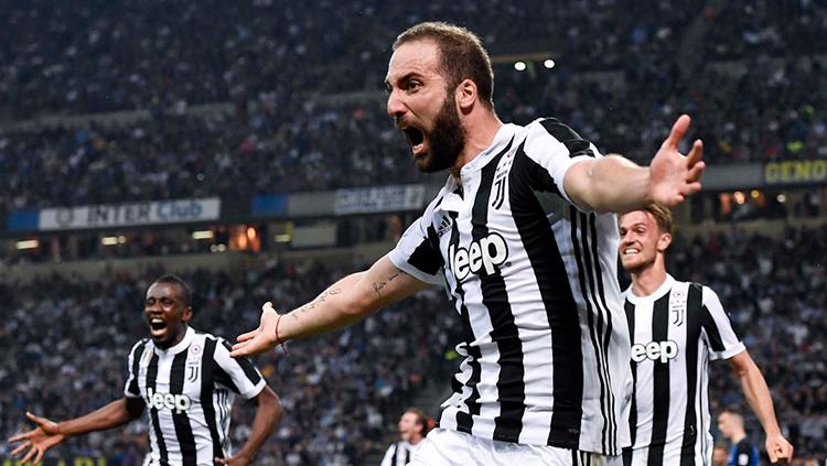Gonzalo Higuain berhasil menyamai catatan penyerang legendaris Juventus, David Trezeguet, dalam 200 penampilan.