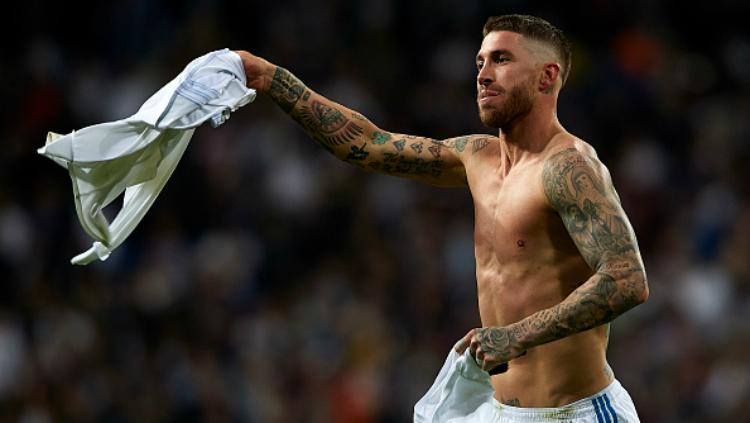 Sergio Ramos selebrasi usai Real Madrid dipastikan ke final Liga Champions. - INDOSPORT