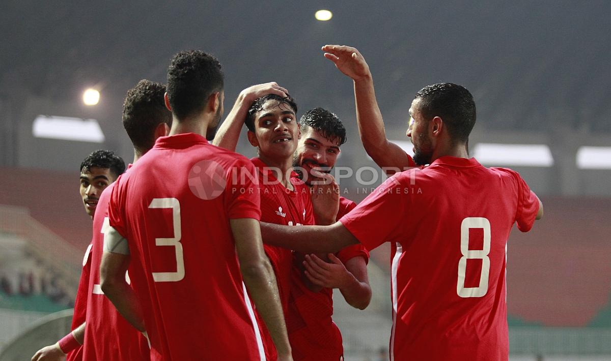 Kegembiraan para pemain Bahrain usai mencetak gol le gawang Korea Utara. Herry Ibrahim