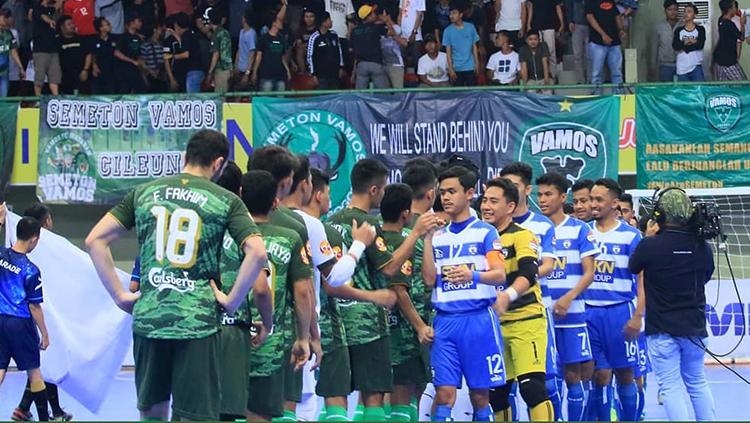 Vamos Mataram 3x0 SKN FC Kebumen sebelum pertandingan dimulai.