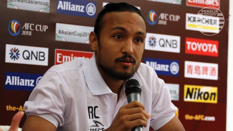 Rohit Chand dalam jumpa pers. Copyright: Media Persija