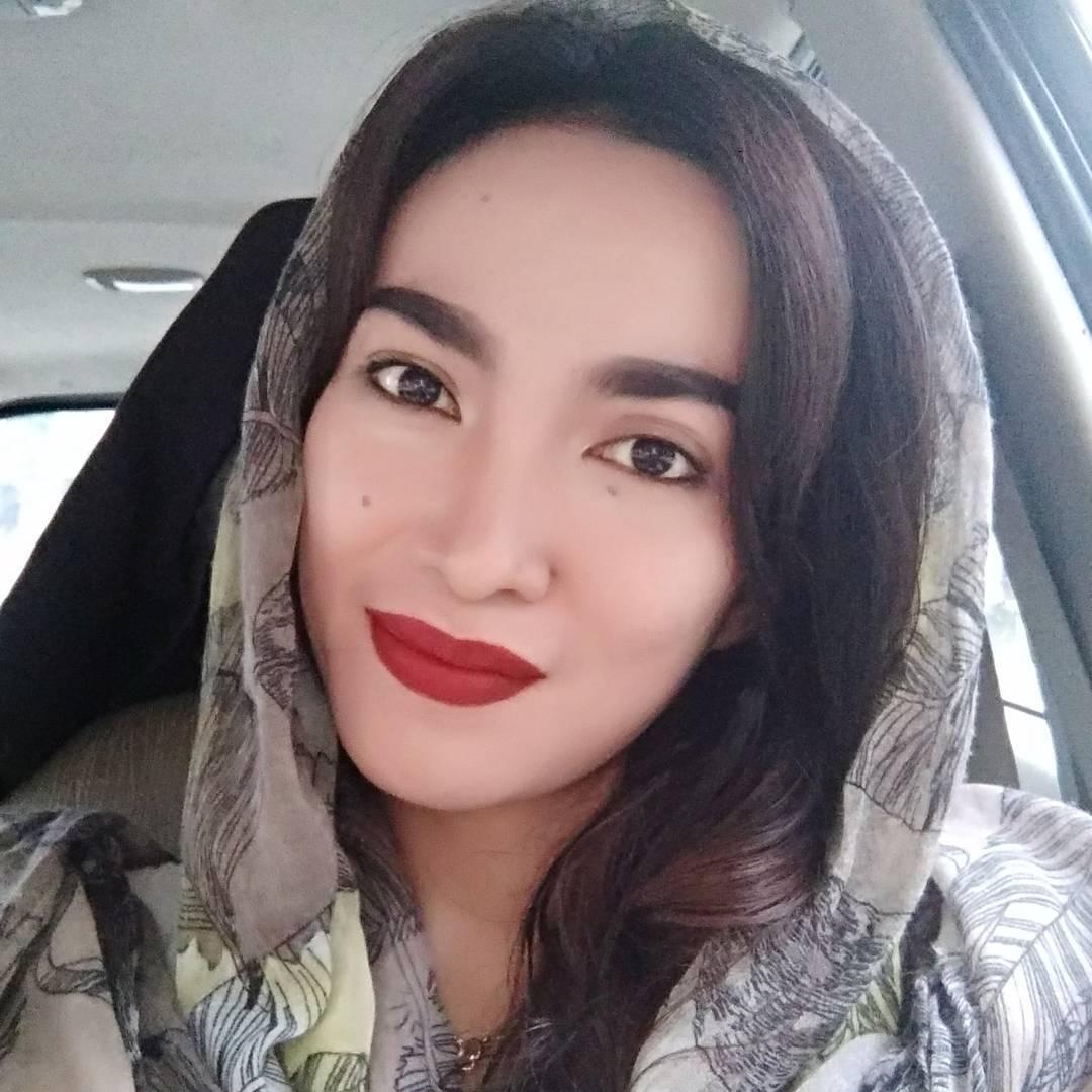 Sally Atyasasmi, manajer Persibo Bojonegoro Copyright: instagram @sallyastya