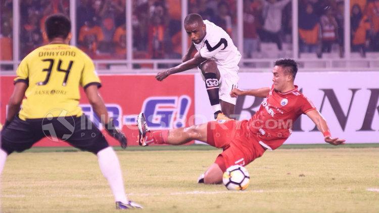 Persija vs Madura United.