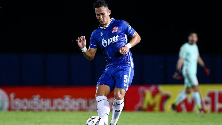 Pemain PTT Rayong Ryuji Utomo. - INDOSPORT