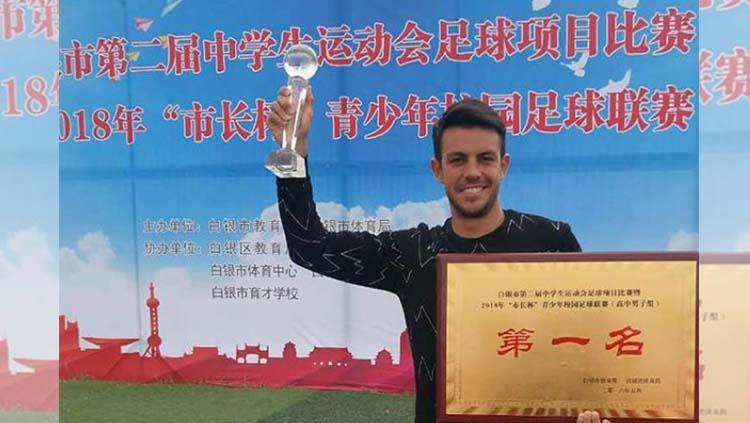 Carlos Raul Sciucatti menjadi pelatih di China. - INDOSPORT