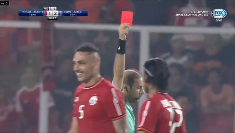 Bek Persija, Jaimerson da Silva dikartu merah.