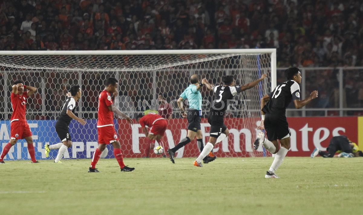 Gawang Persija berhasil dijebol oleh pemain Home United.