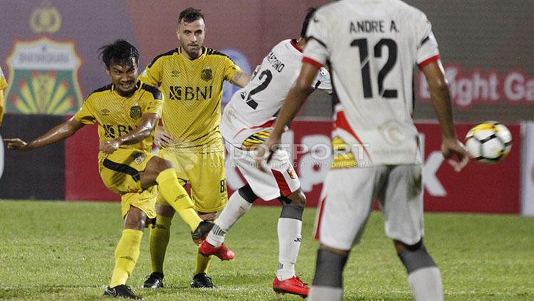 Muhammad Hargianto dalam laga Bhayangkara FC vs Mitra Kukar.