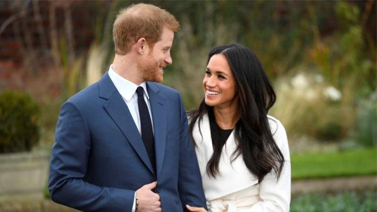 Pangeran Harry tengah menjadi sorotan publik usai memutuskan untuk mundur dari anggota senior keluarga Kerajaan Inggris.