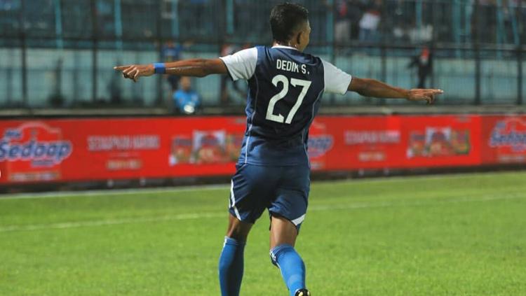 Dedik Setiawan berhasil membawa Arema menang atas Persela. - INDOSPORT