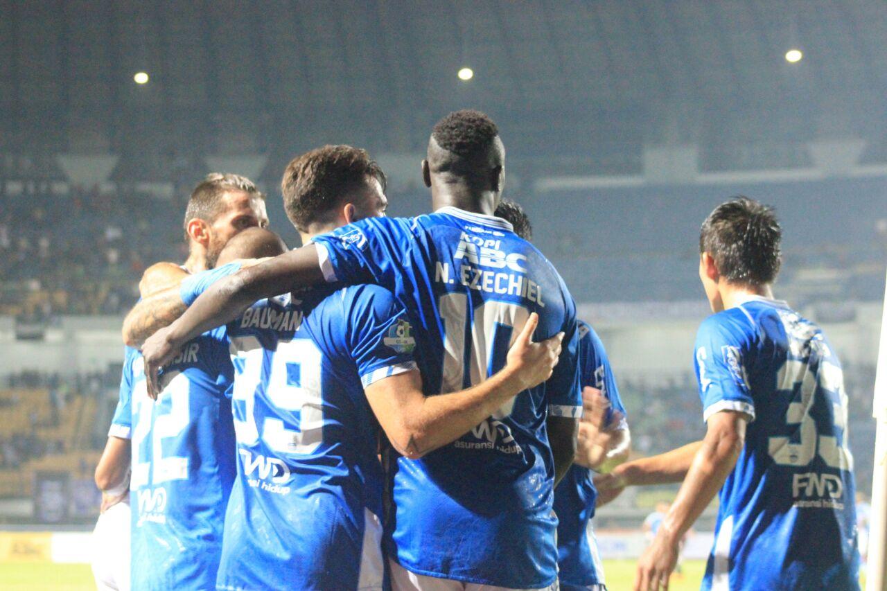 Persib vs PSM