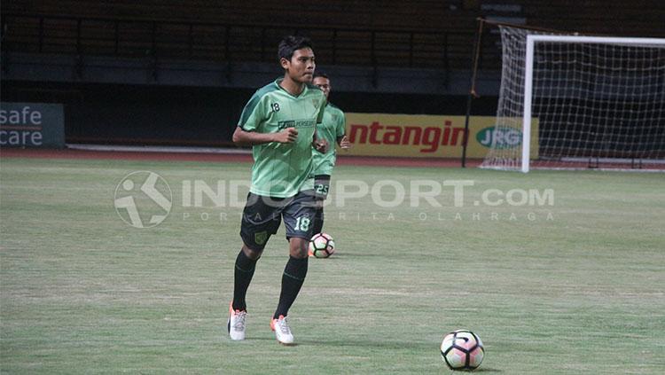 Eks pemain Persebaya Surabaya, Fandi Eko Utomo, tak akan menolak jika Persela Lamongan meminangnya.