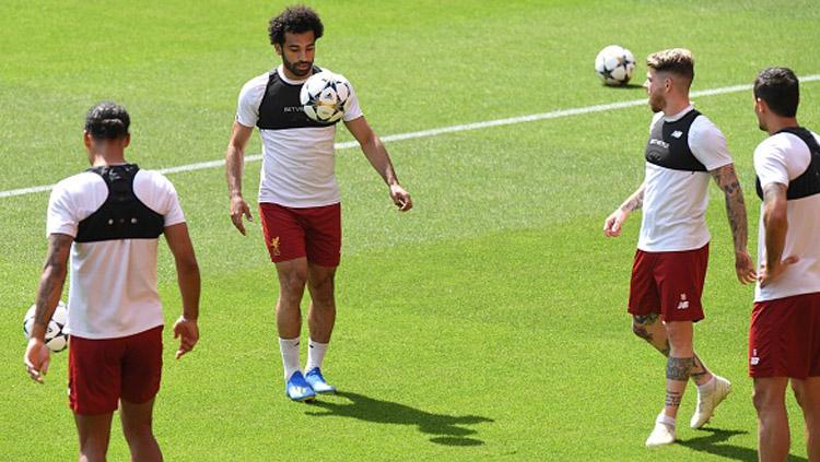 Skuat Liverpool saat sedang latihan.