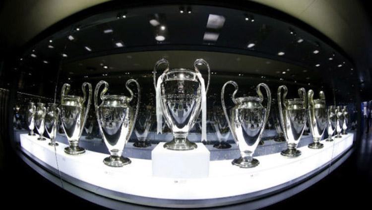 Koleksi Trofi Liga Champions Milik Real Madrid.