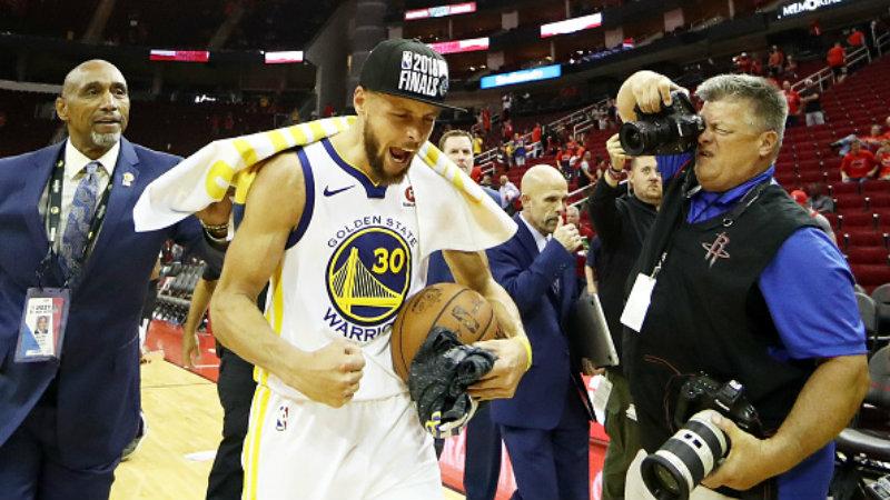 Stephen Curry, pemain megabintang Golden State Warriors. - INDOSPORT