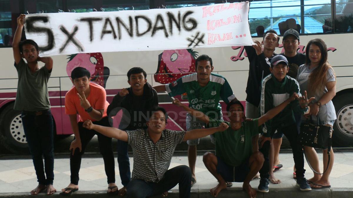 Suporter PSMS Medan. - INDOSPORT