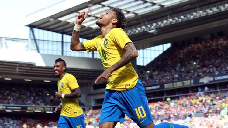 Neymar merayakan golnya ke gawang Kroasia. Copyright: mirror.co.uk