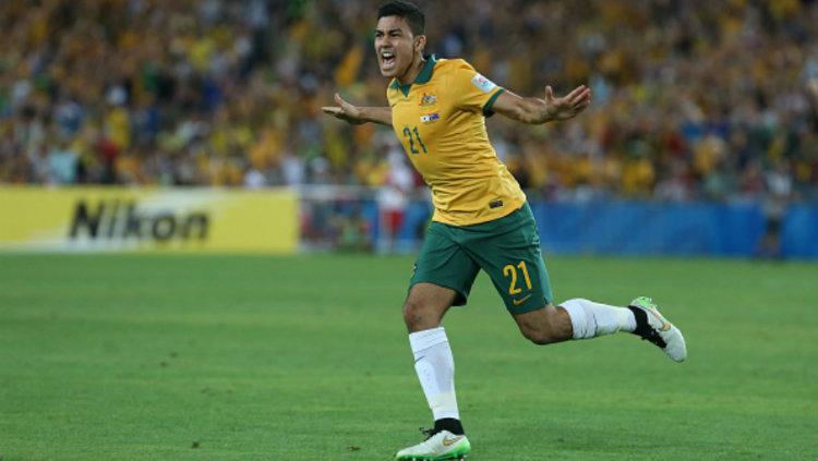Pemain berdarah Indonesia yang bermain untuk Tim Nasional Australia, Massimo Luongo, diketahui merupakan keturunan dari keluarga sultan.