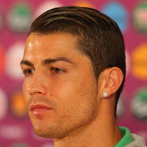Gaya rambut ala Cristiano Ronaldo terus berganti. Copyright: INDOSPORT