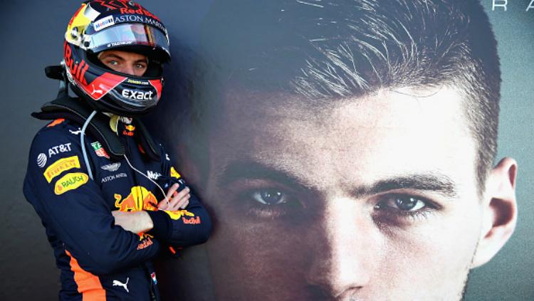 Max Verstappen yakin dia tak akan setim dengan pembalap Ferrari, Charles Leclerc. - INDOSPORT
