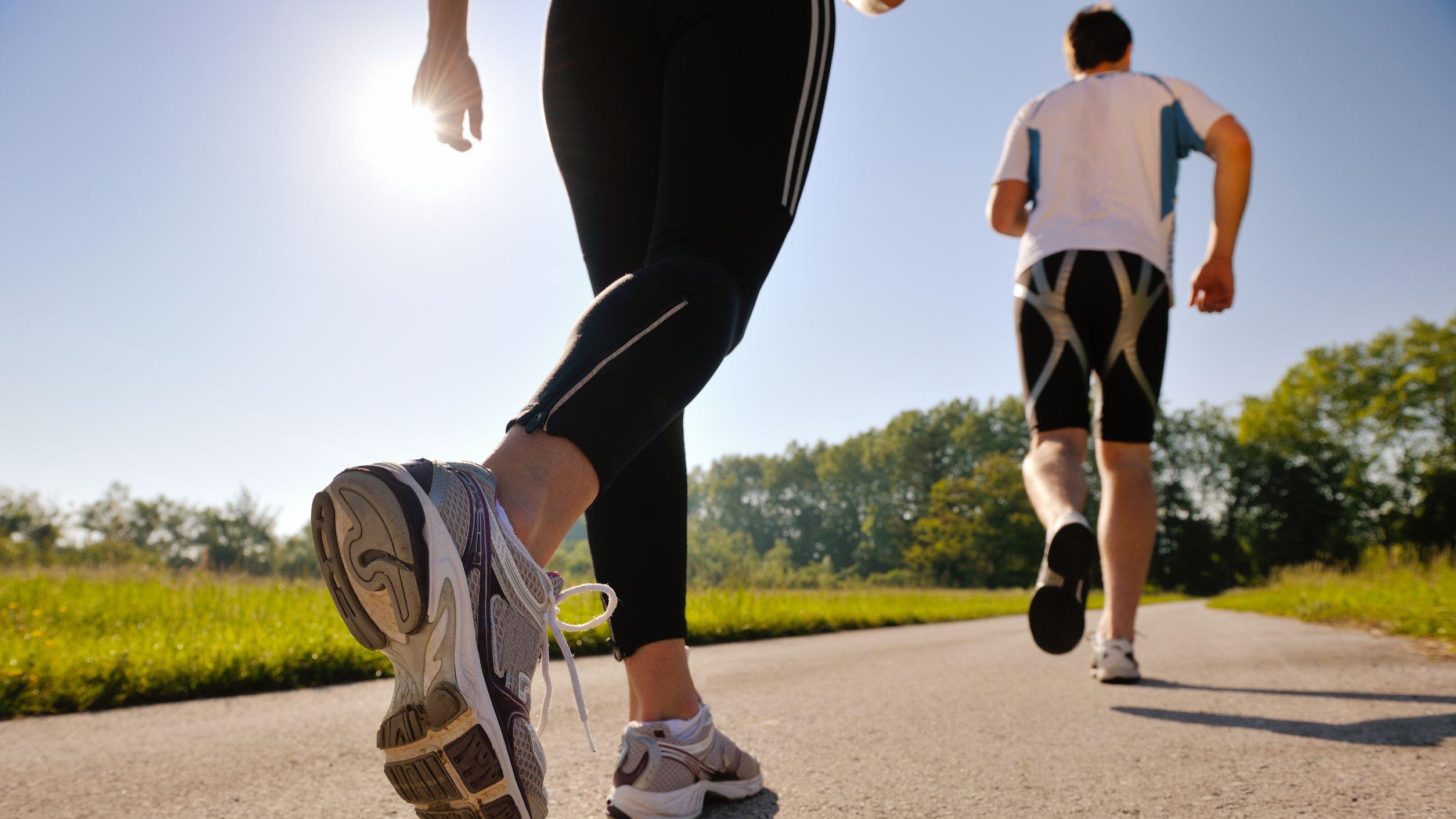 Jogging merupakan salah satu olahraga yang mampu menangkal terjadinya penyakit jantung. - INDOSPORT