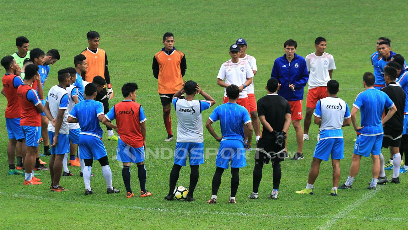 Tim Skuat Arema FC saat sedang latihan.