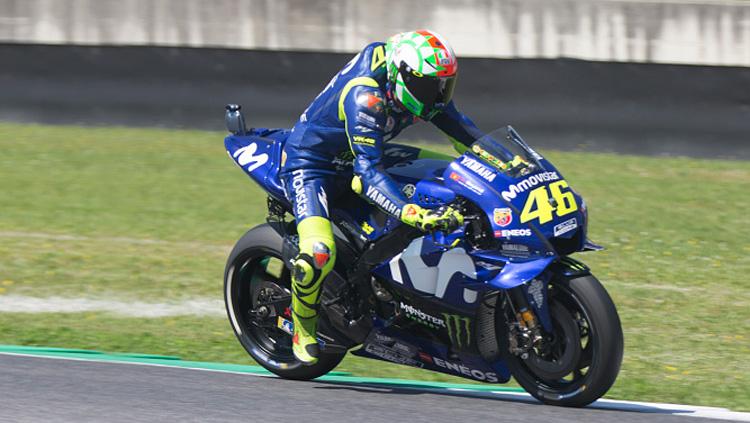 Valentino Rossi saat berada di lintasan balap.
