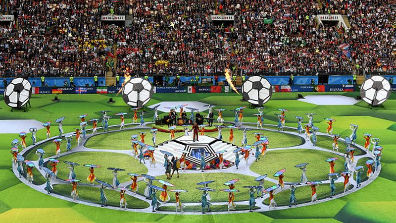 Sebuah tarian memeriahkan Upacara Pembukaan Piala Dunia 2018.