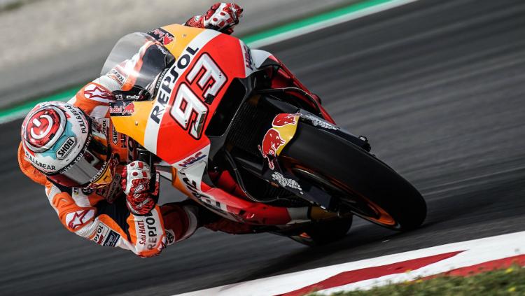 Marc Marquez dalam sesi latihan bebas MotoGP Catalunya 2018.