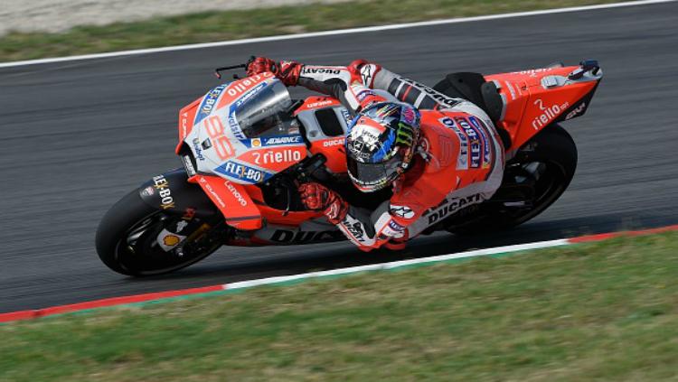 Jorge Lorenzo di sesi latihan bebas MotoGP Catalunya 2018. Copyright: INDOSPORT