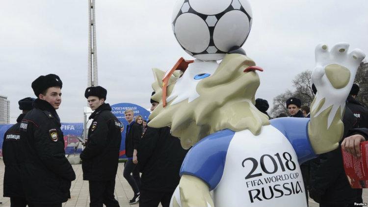 Polisi Rusia bertugas mengamankan Piala Dunia - INDOSPORT