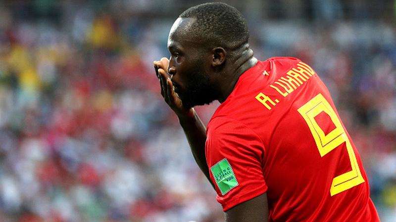 Selebrasi unik Lukaku dengan menempel tangannya ke mulutnya.