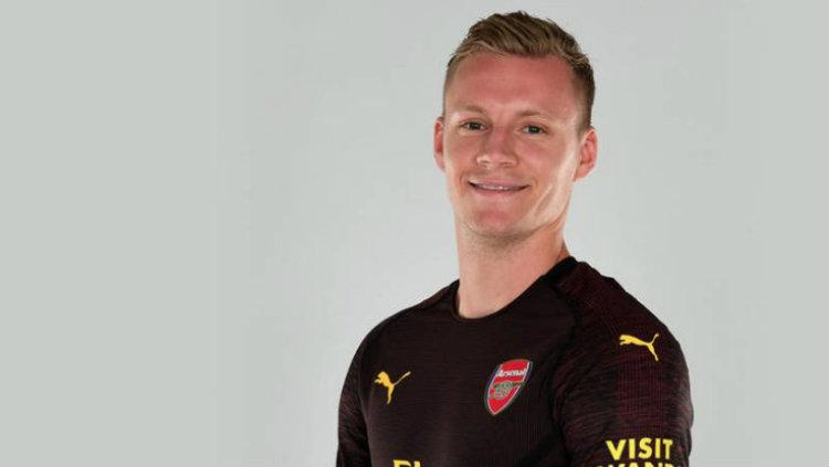 Kiper anyar Arsenal Bernd Leno saat diperkenalkan publik.