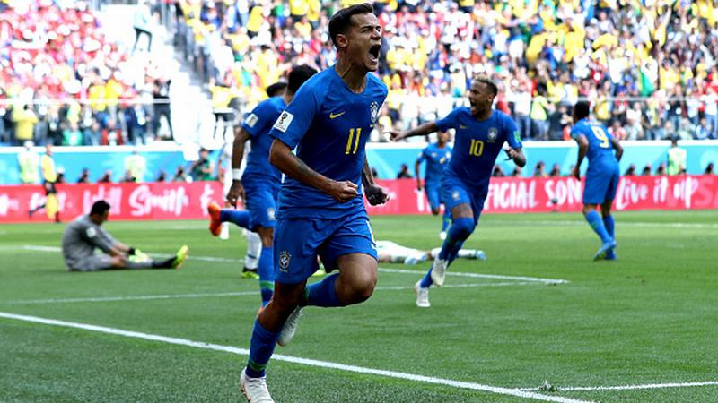 Philippe Coutinho merayakan golnya ke gawang Kosta Rika di Piala Dunia 2018
