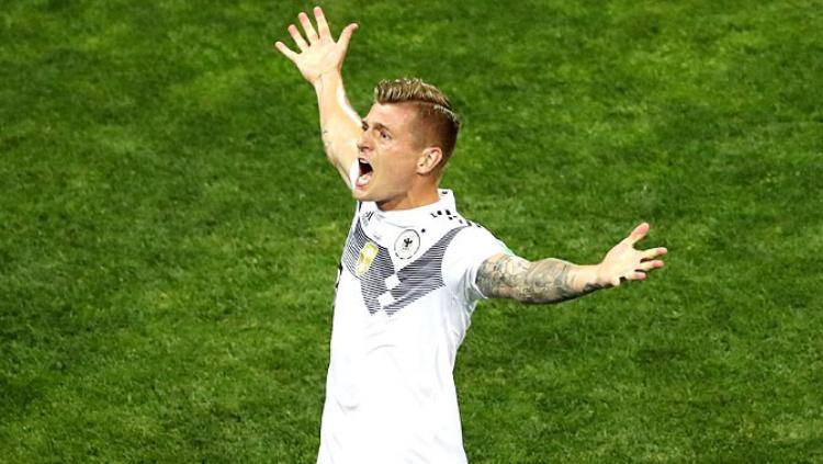 Toni Kroos mencetak gol kemenangan Jerman atas Swedia di Piala Dunia 2018. Copyright: Reuters