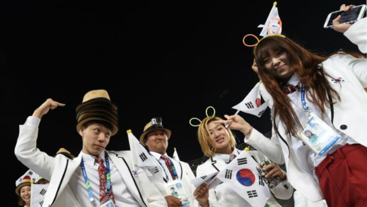 Parade atlet Korea Selatan di Asian Games 2014.