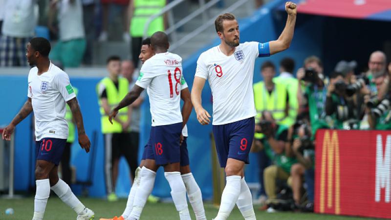 Harry Kane (kanan) merayakn golnya ke gawang Panama Copyright: INDOSPORT