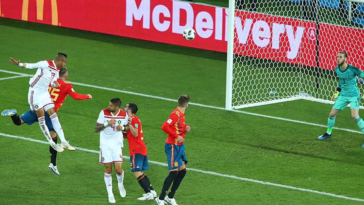 Saat gawang De Gea bobol untuk kedua kalinya di laga melawan Maroko. - INDOSPORT