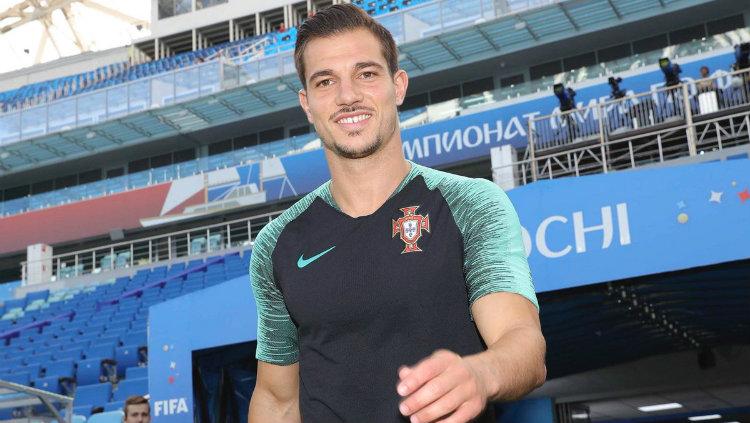 Bek Portugal Cedric Soares di Piala Dunia 2018. Copyright: Getty Images