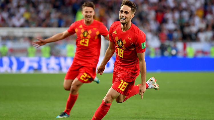 Adnan Januzaj berselebrasi usai mencetak gol ke gawang Inggris.