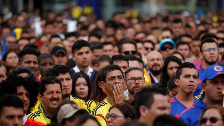 Kesedihan penggemar Kolombia usai kalah Copyright: Reuters