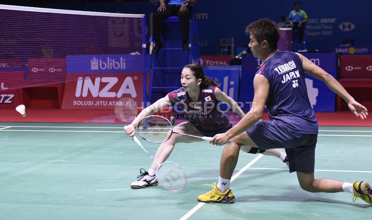 Ganda campuran asal Jepang, Yugo Kobayashi/Misaki Matsutomo, ketika bertanding melawan Tontowi Ahmad/Liliyana Natsir di Indonesia Open 2018, Kamis (05/07/18). Herry Ibrahim/INDOSPORT