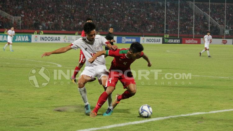 Timnas Indonesia U19 saat berhadapan dengan Filipina U19.