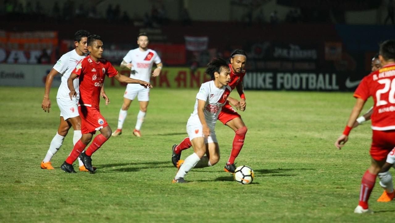 Pertandingan Persija Jakarta vs PSM Makassar, di Stadion Sultan Agung, Bantul, Jumat (06/07/18). Copyright: Media PSM Makassar