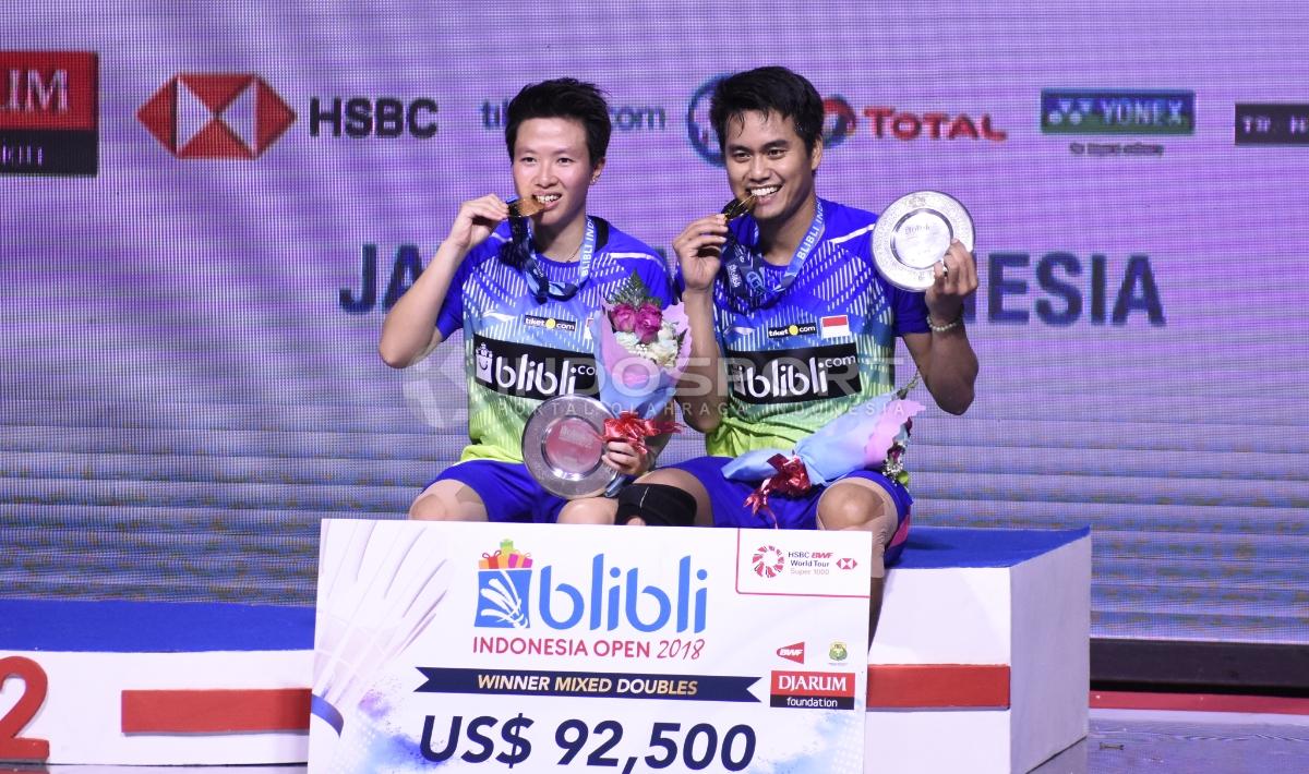 Ganda Campuran Indonesia Tontowi Ahmad dan Liliyana Natsir juara Indonesia Open 2018.